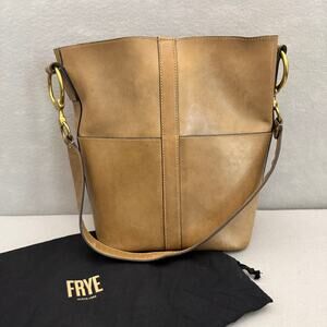 Frye tan leather bucket bag purse - beige shoulder bag gold accents boho